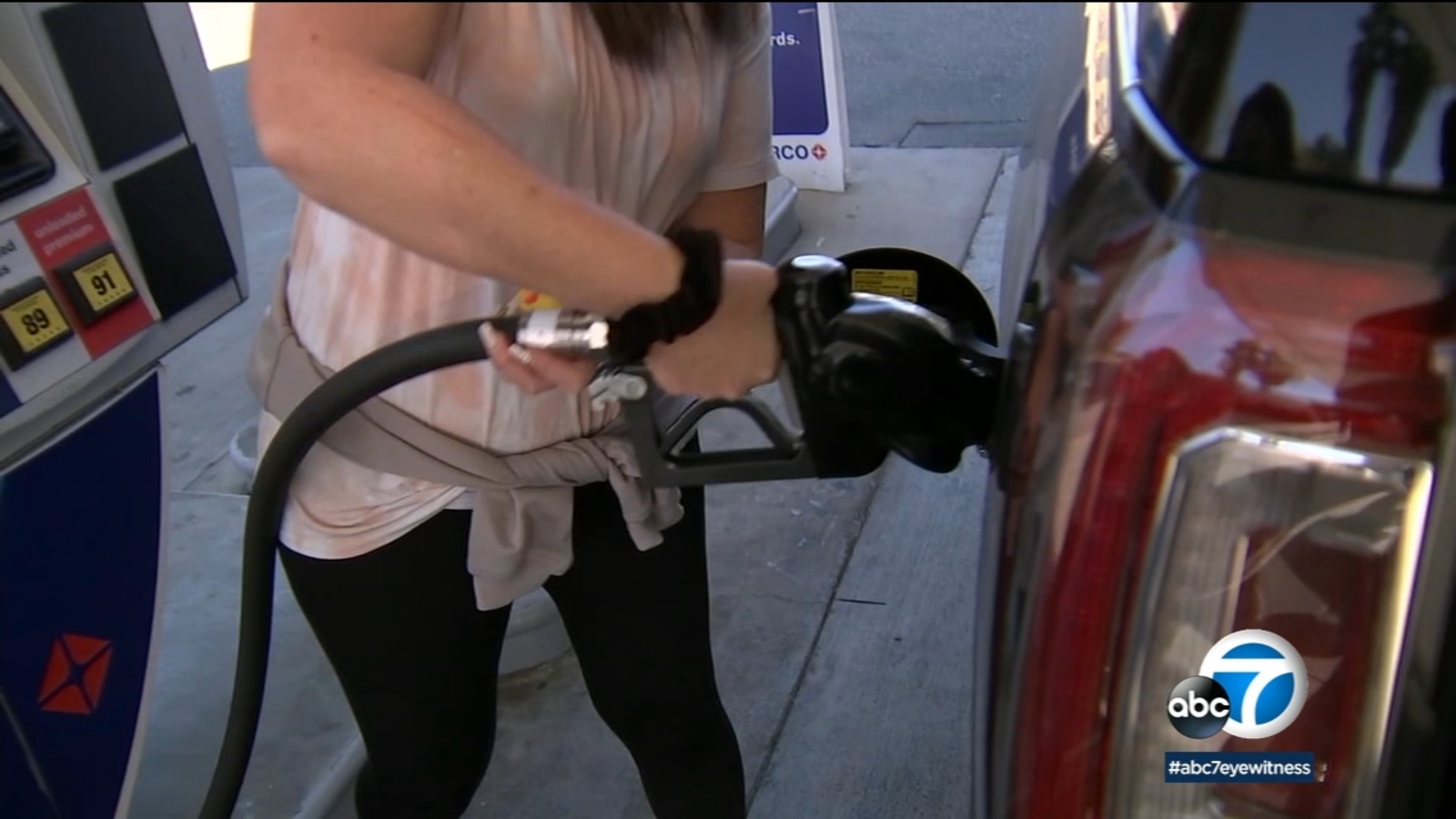 california-gas-rebates-deal-remains-elusive-even-as-legislature-approves-300-billion