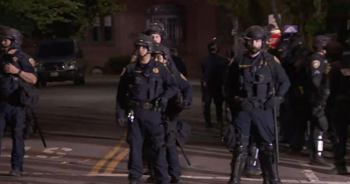 UC Berkeley: 7 arrests, 2 officers injured during confrontation over ...