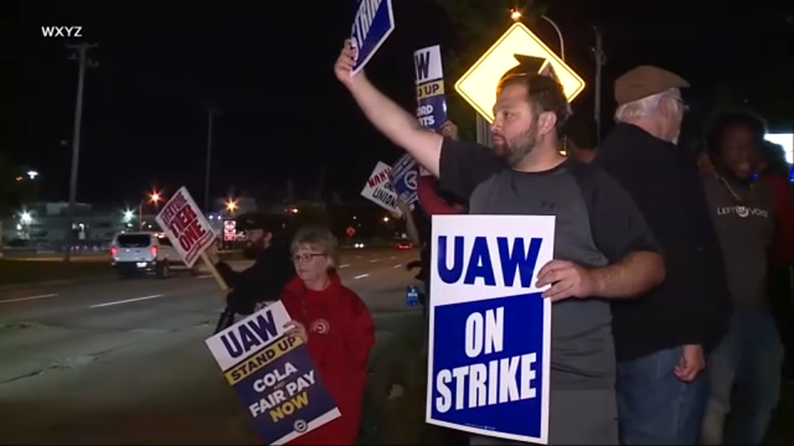UAW strike update 2023 United Auto Workers strike begins as union far