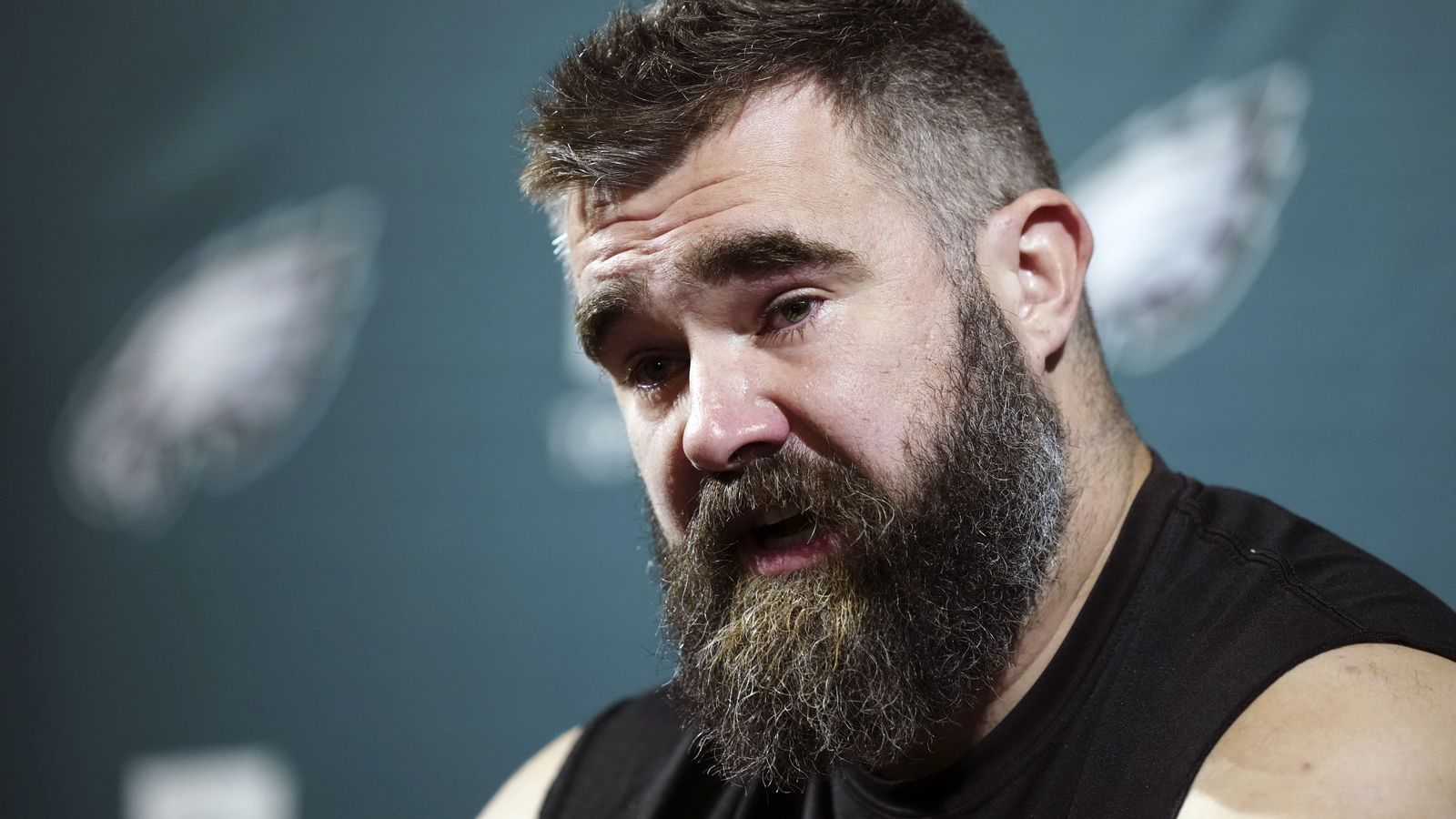 Jason Kelce retiring after 13 seasons with the Philadelphia Eagles