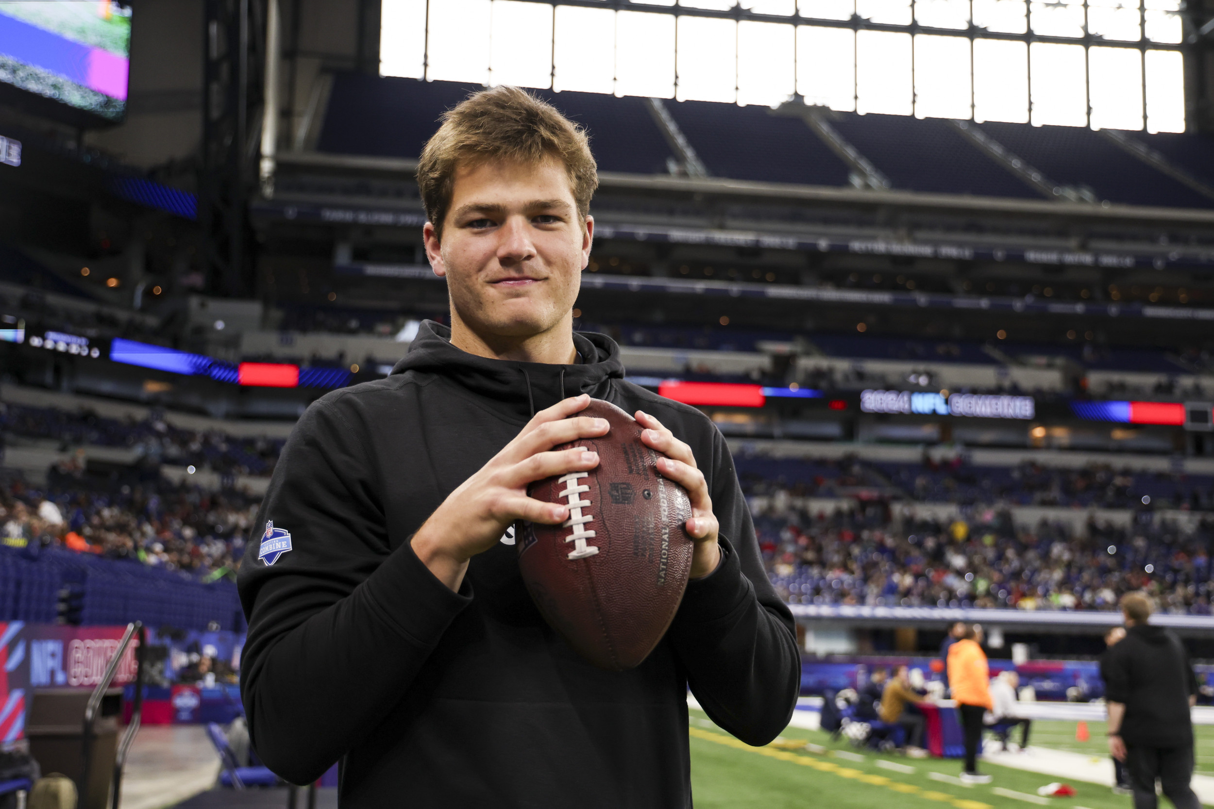 New England Patriots Select UNC Quarterback Drake Maye No. 3 Overall in