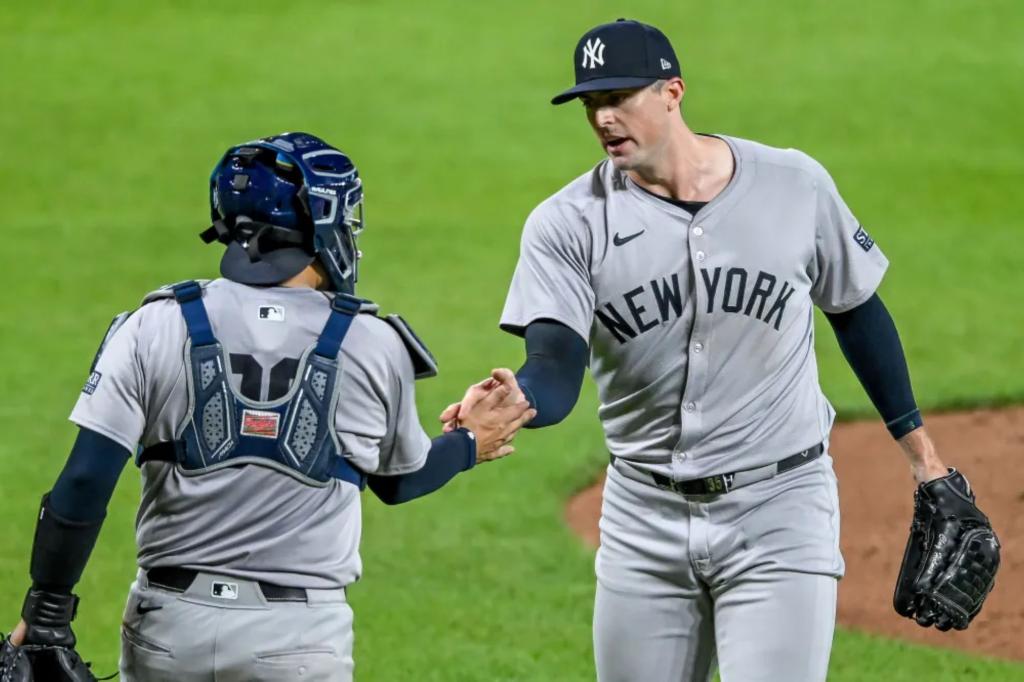 Clay Holmes picks up big fiveout save in Yankees' victory Patabook News