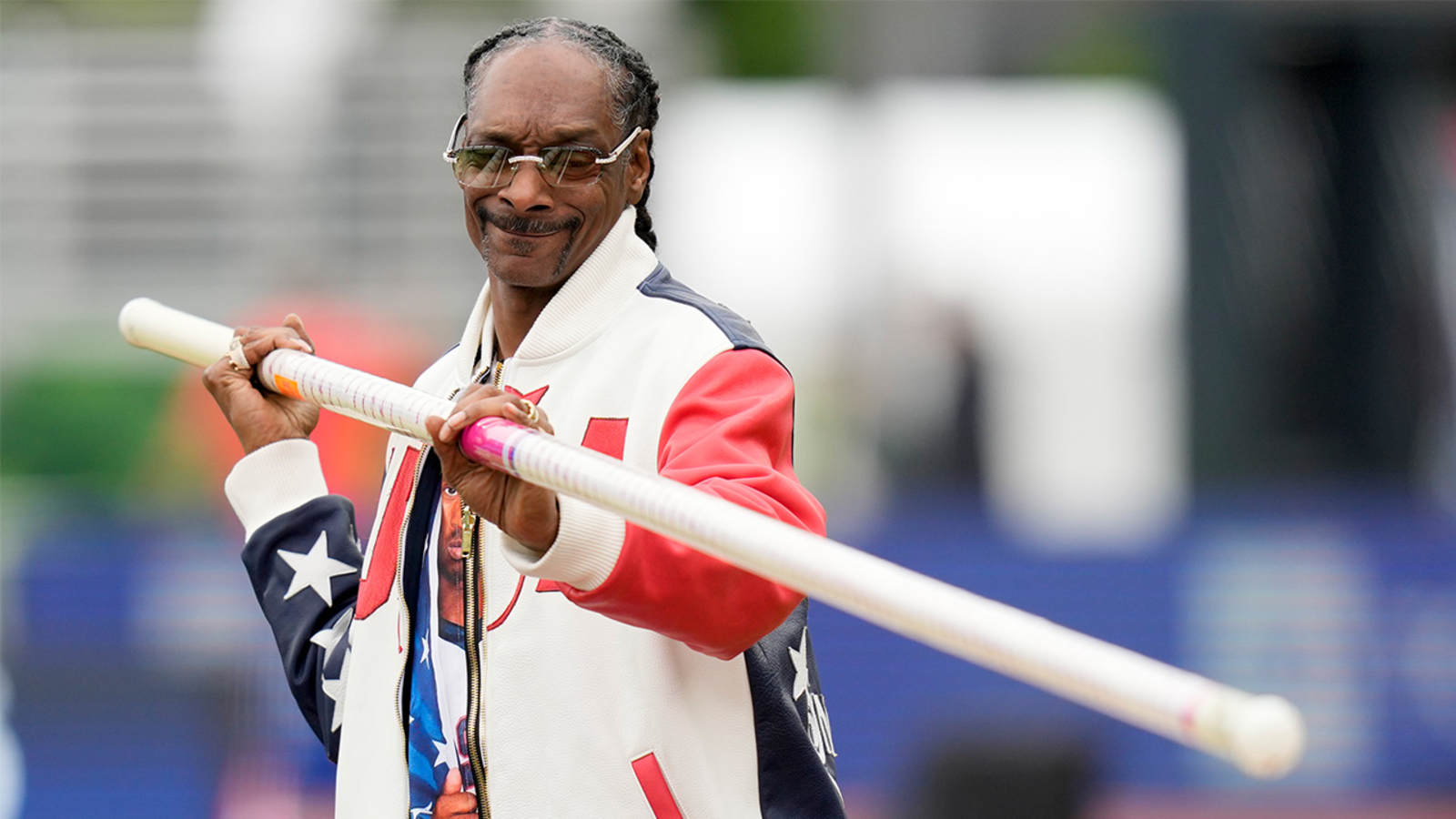 2025 Paris Olympics Rapper Snoop Dogg tapped to carry Olympic torch