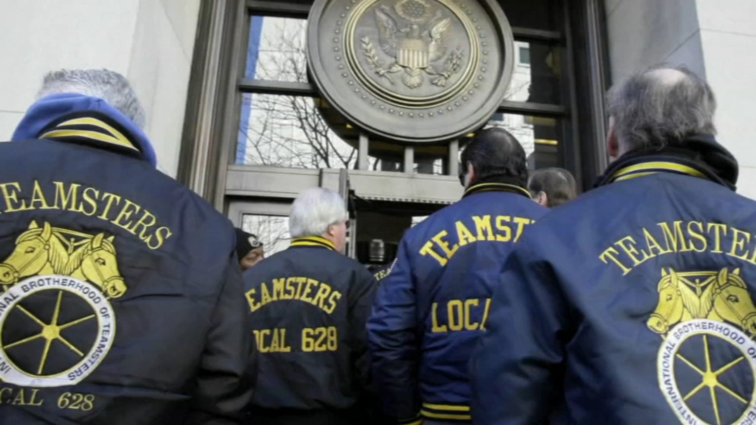 The International Brotherhood of Teamsters union opt to not endorse any